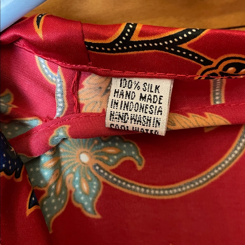 Handmade 100% Pure SILK Floral Red Kimono Robe, OS - Picture 2 of 6